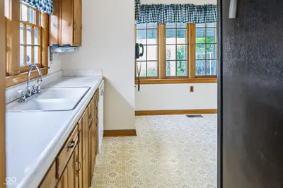 455 Extension, Newport - 14