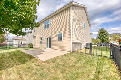 18184 Sadie Lane, Westfield - 45