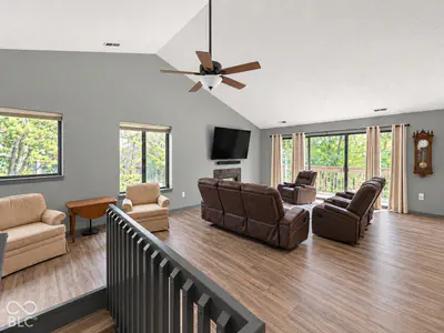 9533 Pointe Lasalles Drive, Bloomington - 3
