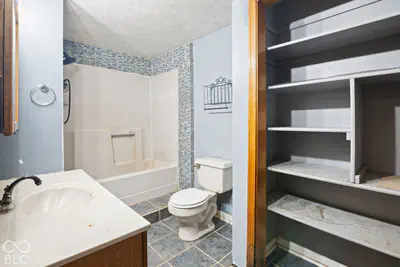 4009 Madison, Sheridan - 8