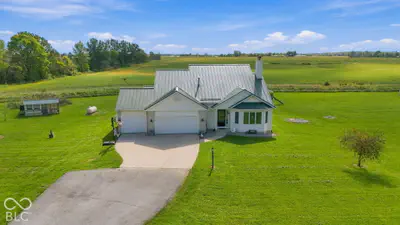 9009 Hamilton Road, Yoder - 39