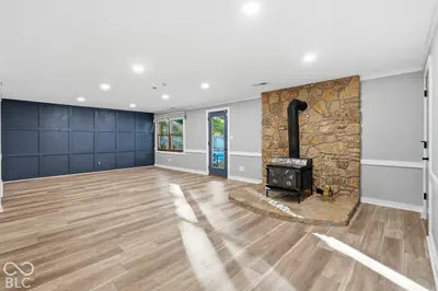 4567 Southway Road, Greenwood - 36