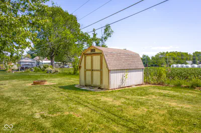 2874 S Oakland Drive, Shelbyville - 46