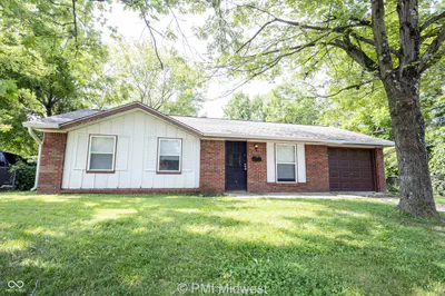 9313 Rochelle Drive, Indianapolis - 2