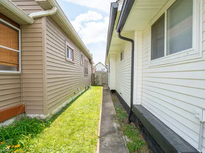 947 Bradbury Avenue, Indianapolis - 38