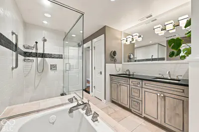 305 N Ridgeview Drive, Indianapolis - 25