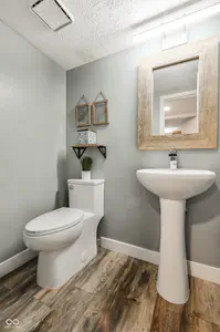 909 Farmview Lane, Carmel - 22