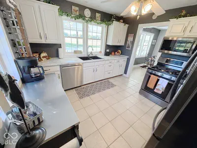 4404 S 50 W, Anderson - 18