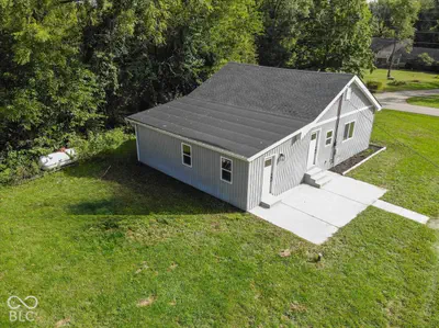 1215 450, Shelbyville - 36