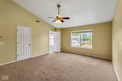 5455 Reston Drive, Plainfield - 10
