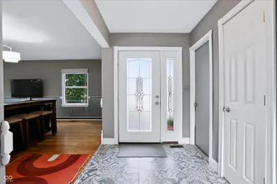 7549 Southern Lakes Drive, Indianapolis - 3