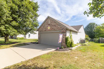 1459 Cypress Drive, Greenfield - 42