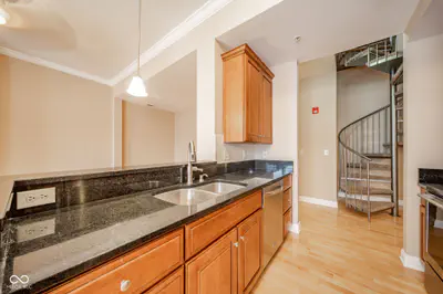 355 Ohio Street, Indianapolis - 18