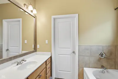 6055 Boulder Court, Columbus - 18