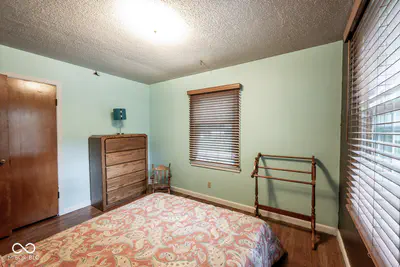 715 Homewood Drive, Carmel - 17