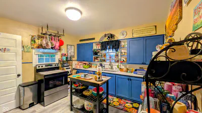 377 1st Street, Austin - 14