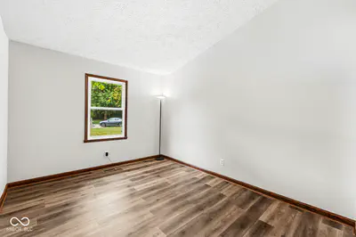 1360 Boone Court, Indianapolis - 37