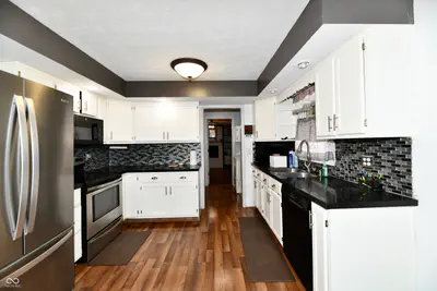 2051 Avon, Avon - 15