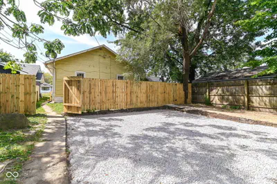 813 Denny Street, Indianapolis - 18