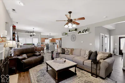 3553 White Cliff Way, Whitestown - 10