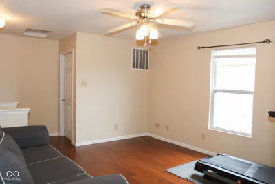 8468 Ash Grove Drive, Indianapolis - 23
