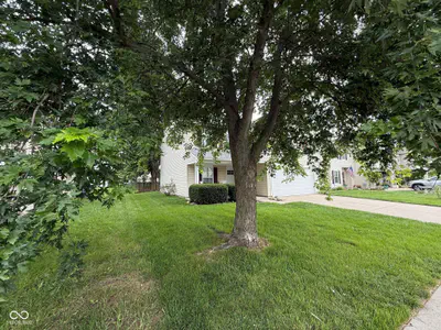 10022 Sapphire Berry Lane, Fishers - 4
