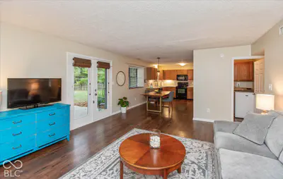 10676 Northhampton Drive, Fishers - 9