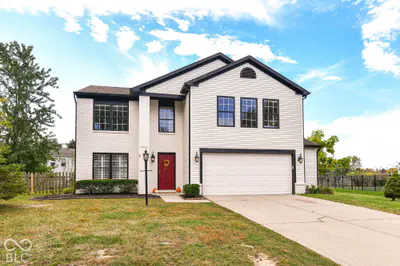 14057 Stonewood Place, Fishers