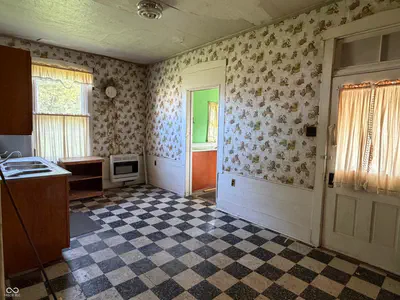 285 S East Street, Hartsville - 7