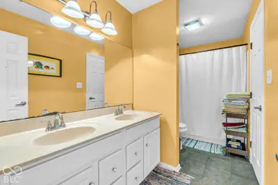 7907 Hunters Path, Indianapolis - 12
