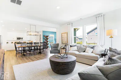 8569 Moyers Street East, Fortville - 10