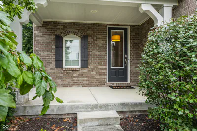 2790 High Grove Circle, Zionsville - 2