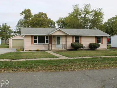 214 E Plum Street, Linden