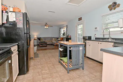2372 Shadowbrook Drive, Plainfield - 24