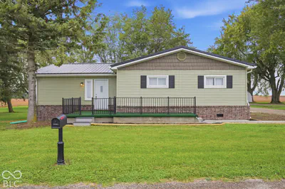 5637 County Road 900 East, Losantville - 2