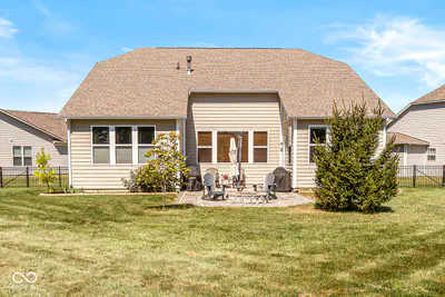 9627 Summerton Drive, Fishers - 43
