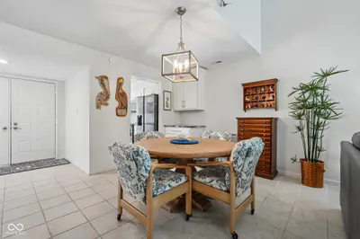 9105 Greenridge Lane, Bloomington - 11