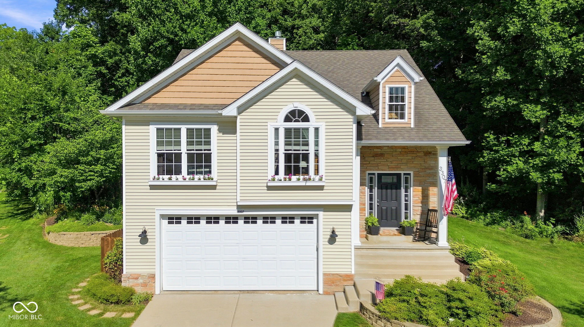 3307 Kestrel Street, Valparaiso