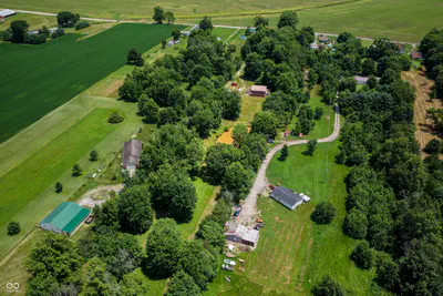 6546 County Road 1300, Seymour - 6
