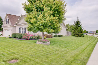 4602 Dane Court, New Palestine - 37