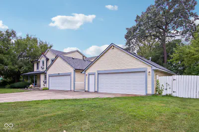 1152 Delray Drive, Indianapolis - 2