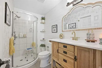 1480 Hedge, Greenfield - 15