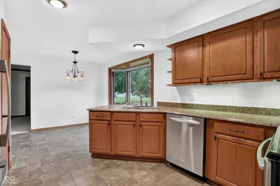 7990 Springwater Circle, Indianapolis - 6