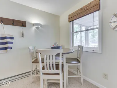 6250 Grosbeak Court, Nineveh - 60