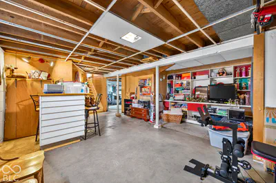 1302 Court, Columbus - 32