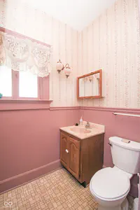 718 S Walnut Street, Seymour - 21
