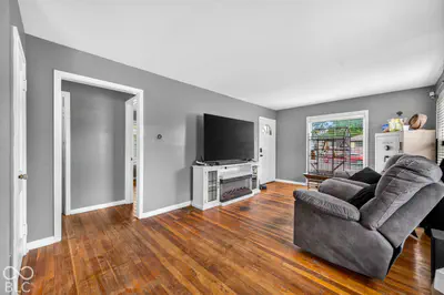 1302 Court, Columbus - 6