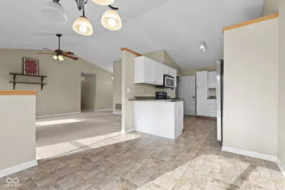 8343 Crosser Drive, Indianapolis - 11