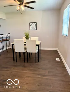 15007 Bluff Road, Edinburgh - 15