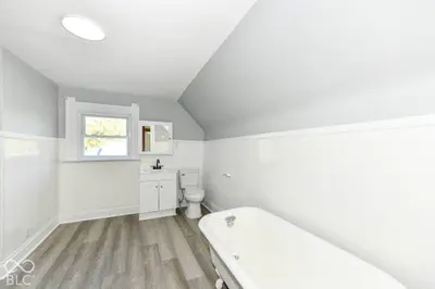 1202 S Harrison Street, Shelbyville - 25